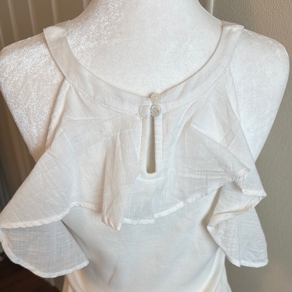 Maeve Cream Ruffled Flutter Sleeve Blouse - Picture 2 of 3